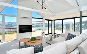Akaroa Harbour View - Christchurch Holiday Homes